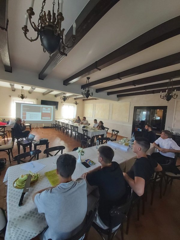 Tabăra de tineret „Tradiție și noutate” în Arhiepiscopia Timișoarei 302285