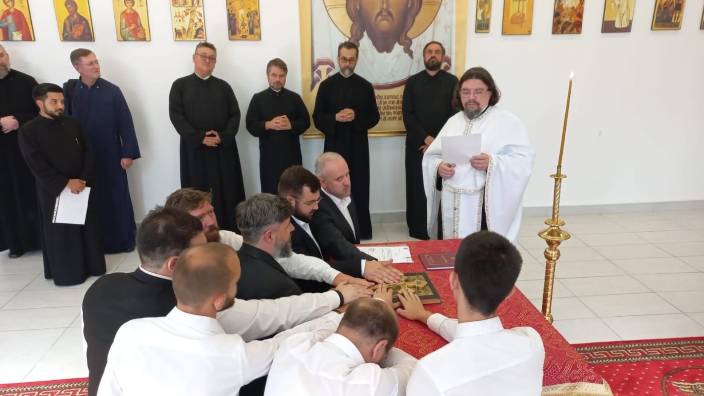 Examene de finalizare a studiilor la Facultatea de Teologie din Timișoara 302436