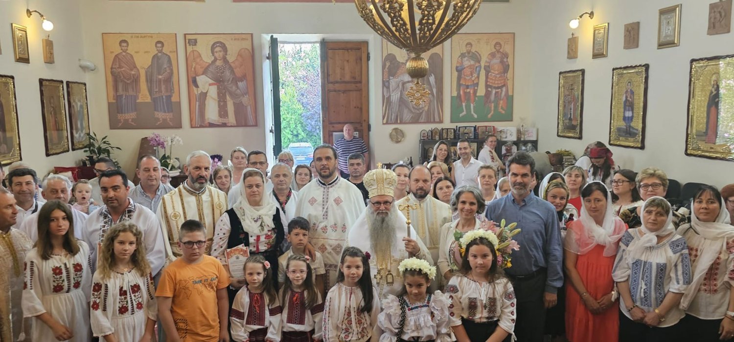 Prezență arhierească în parohii românești din Protoieria Toscana 1 302438