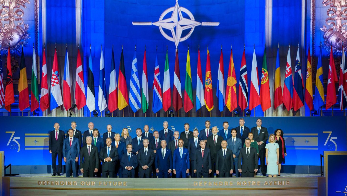 Prioritățile României la summitul NATO 302355