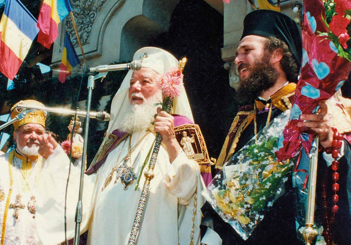 Trei decenii de la alegerea chiriarhului Dunării de Jos 302527