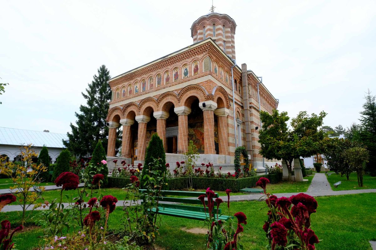 Readucerea moaștelor Cuviosului Dimitrie la Catedrala Patriarhală, în 1945 301824