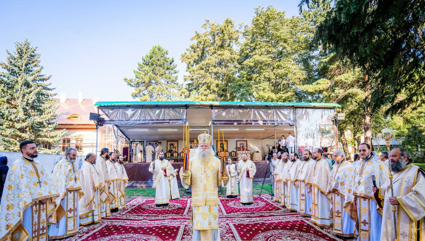 Duminica a 3-a după Pogorârea Sfântului Duh la Mănăstirea „Sfântul Ioan cel Nou de la Suceava” 303314