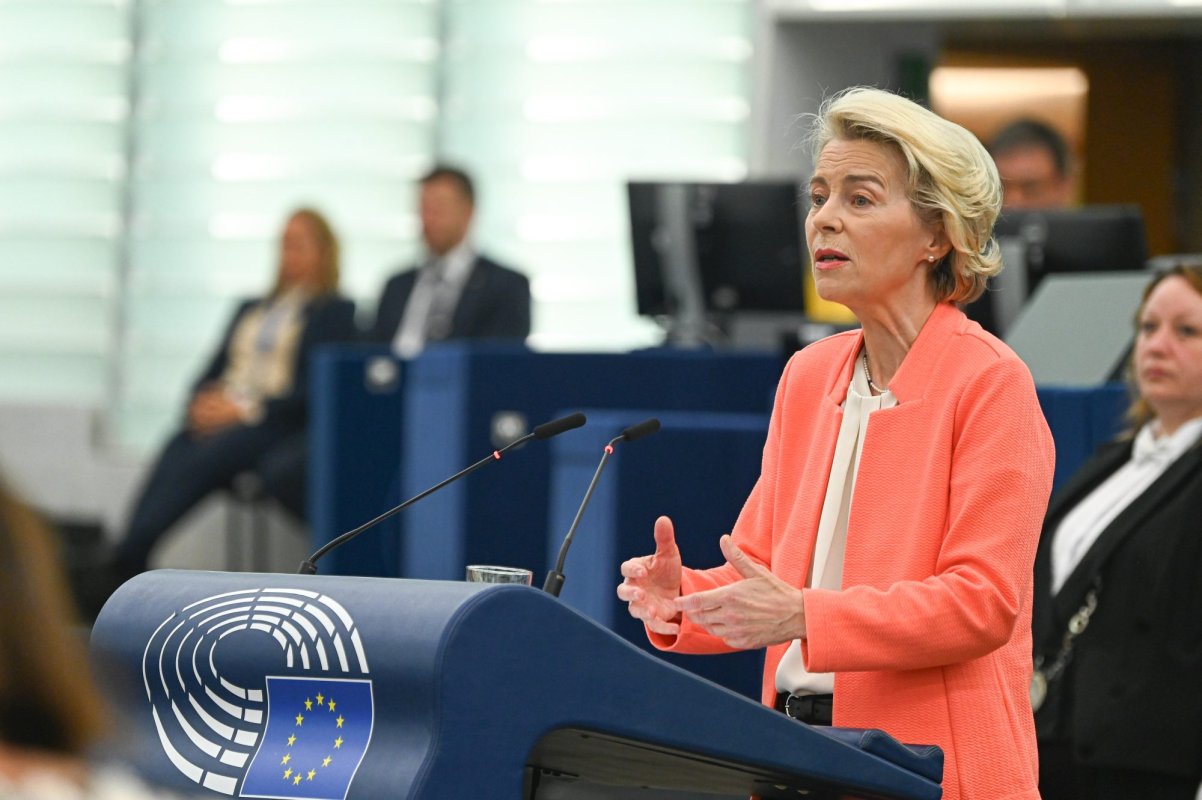 Vot în Parlamentul European pentru Ursula von der Leyen 303284
