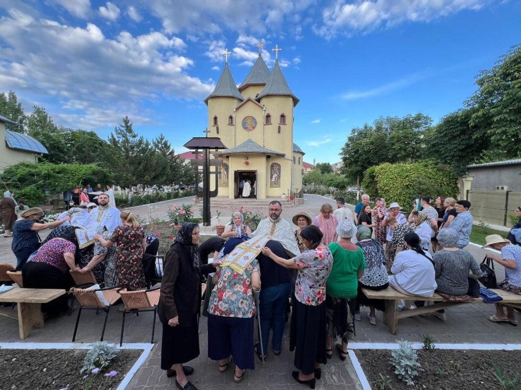 Filantropie și misiune în Protopopiatul Slobozia 303407