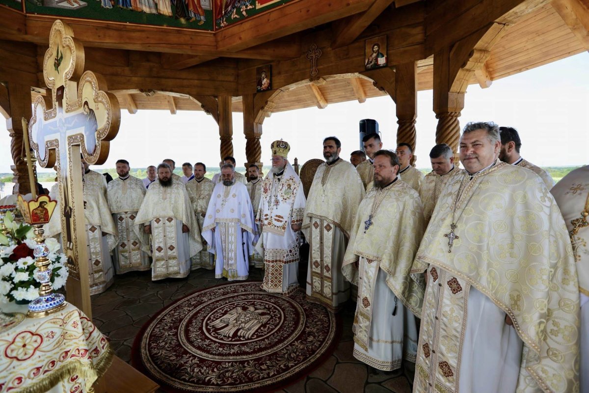 Sfințirea Altarului de vară la Mănăstirea Chilia, Satu Mare 303383