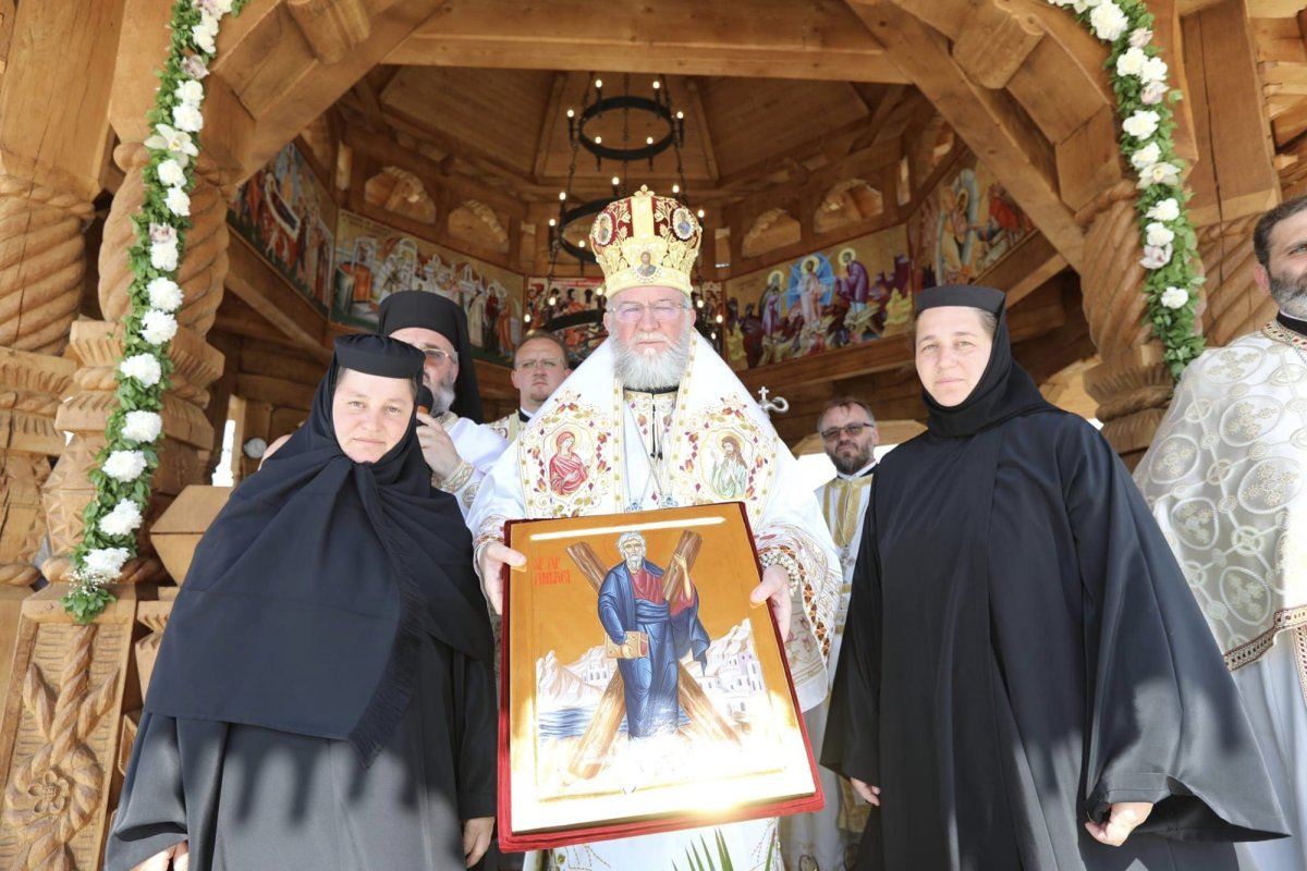 Sfințirea Altarului de vară la Mănăstirea Chilia, Satu Mare 303385