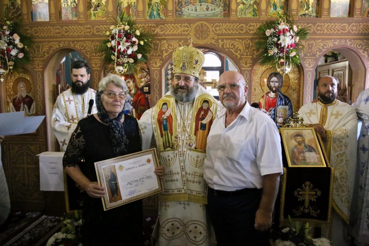 Sfințirea picturii la biserica din Brustureț, Iași 303399