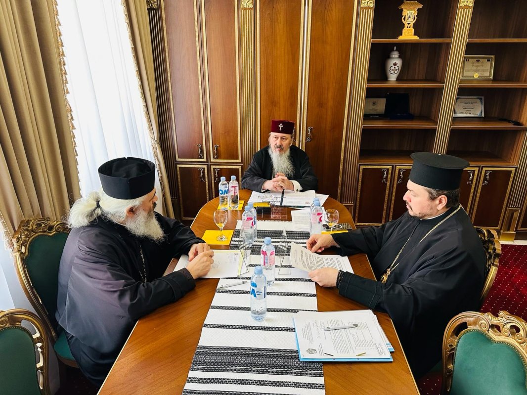 „Lumea, când vede că faci, ajută din puținul ei” 303450