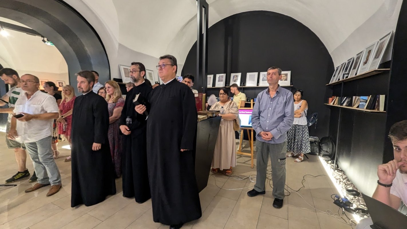 Sute de Biblii expuse la Timișoara 303488