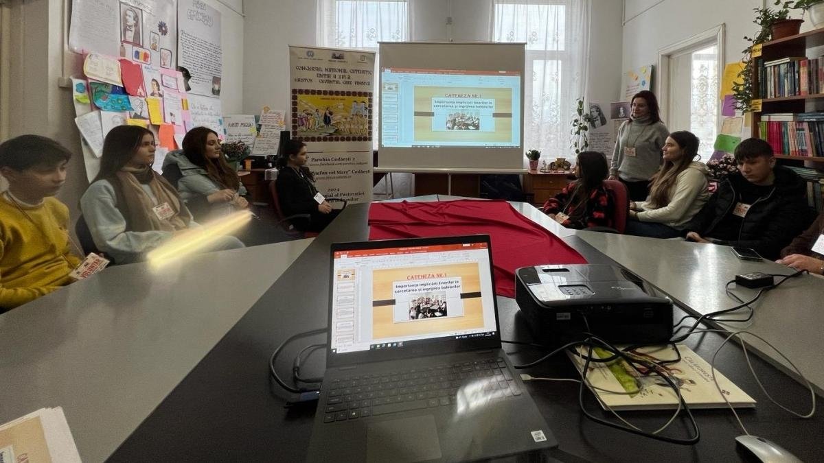 Pastorația partenerială cu tinerii din Episcopia Hușilor 303596