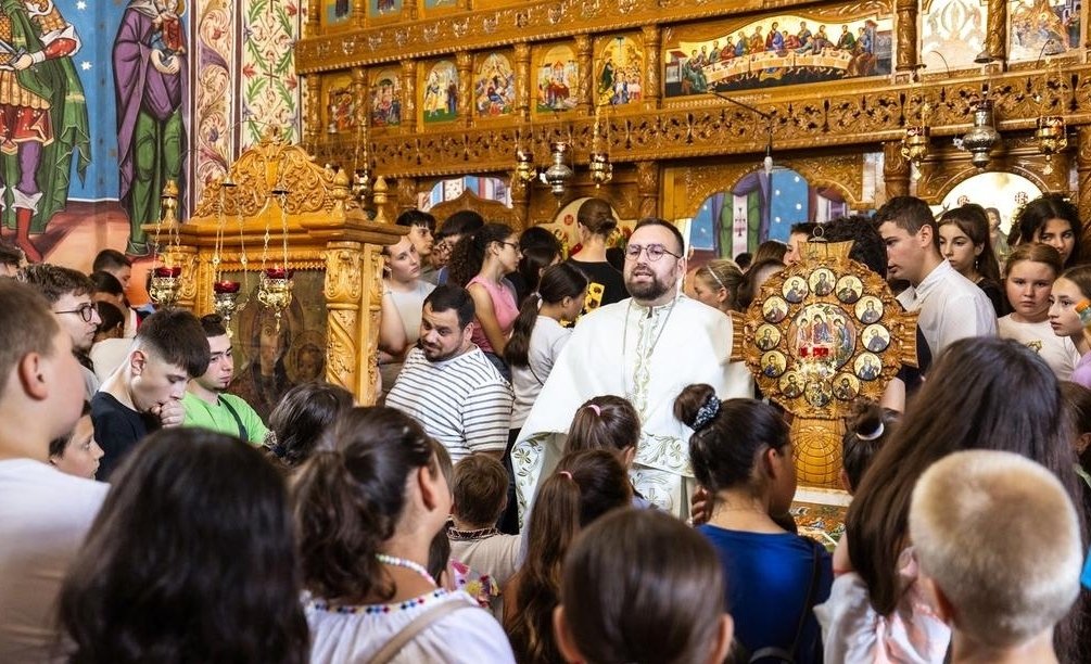 Pastorația partenerială cu tinerii din Episcopia Hușilor 303606
