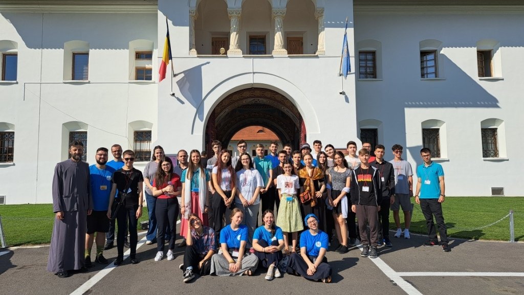 Tabăra „Tradiție și noutate” la Mănăstirea „Brâncoveanu” de la Sâmbăta de Sus 303676