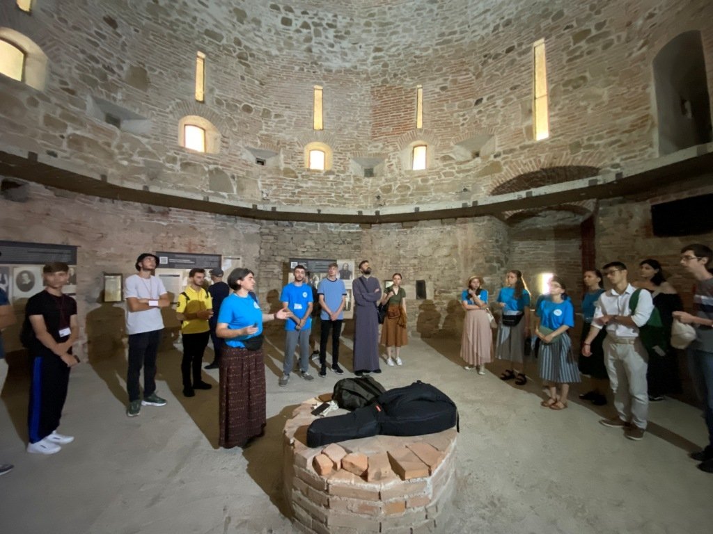 Tabăra „Tradiție și noutate” la Mănăstirea „Brâncoveanu” de la Sâmbăta de Sus 303684