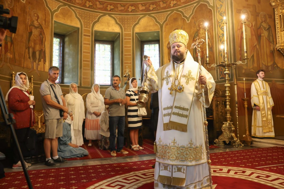 Popas duhovnicesc la mănăstirea prahoveană Sinaia 303779