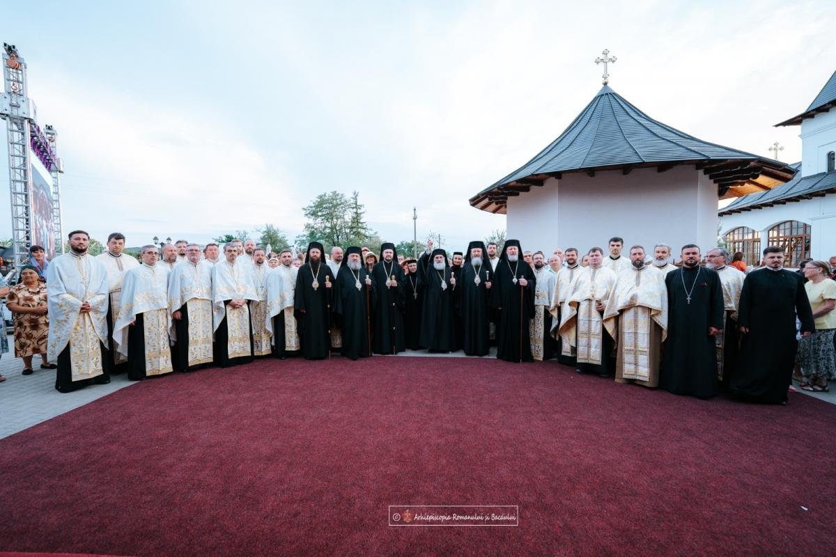 Binecuvântarea lucrărilor de reînnoire la Parohia Stănița 303756