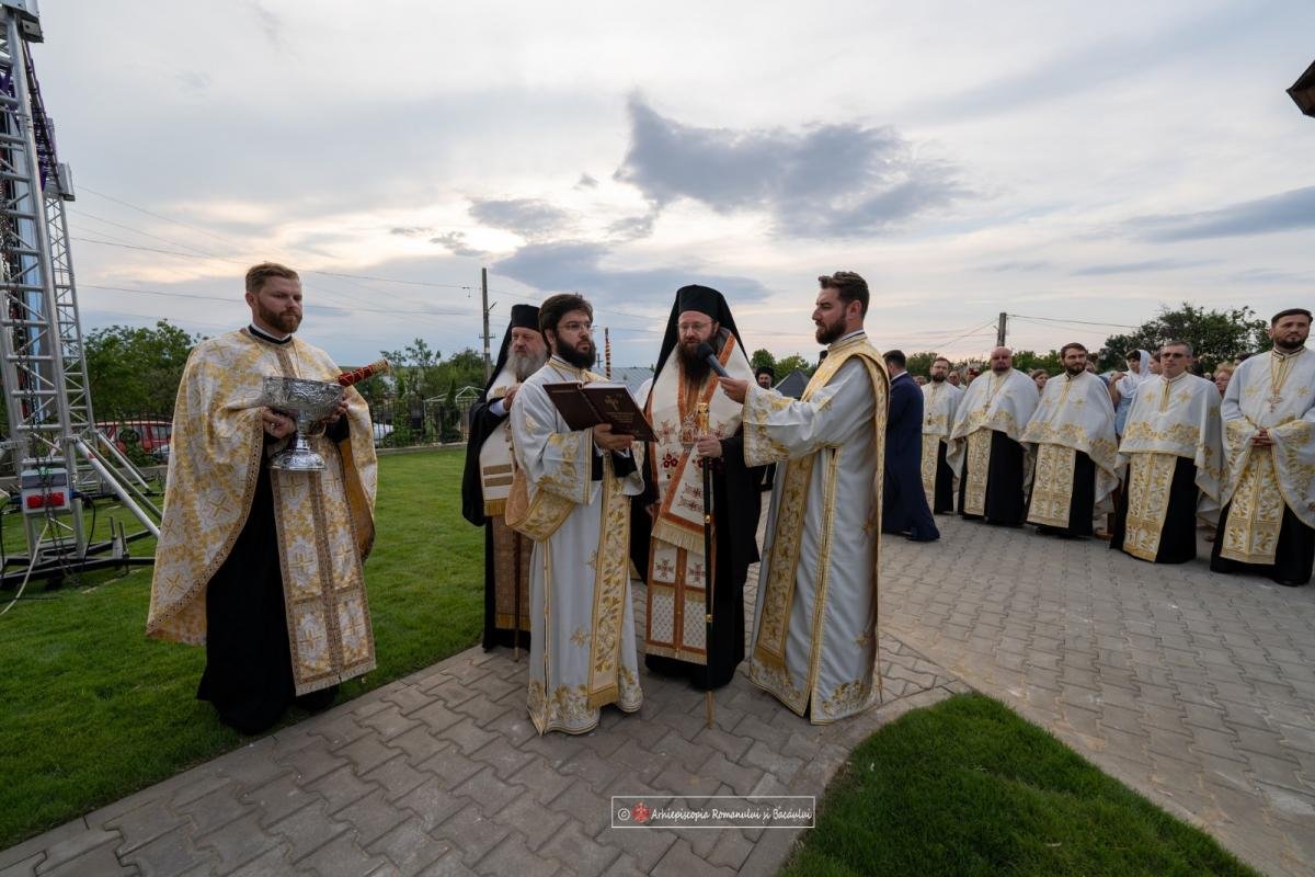 Binecuvântarea lucrărilor de reînnoire la Parohia Stănița 303762