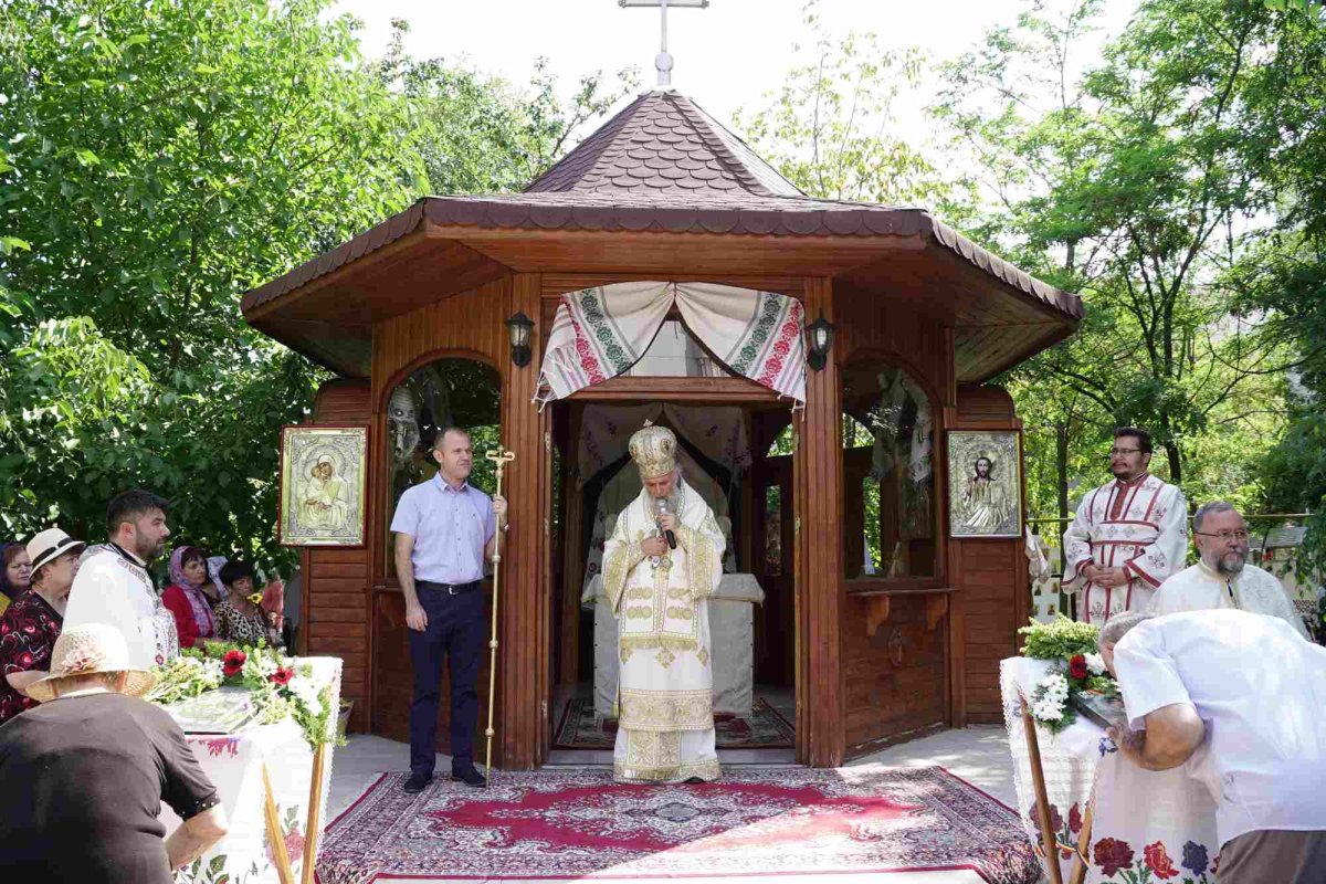 Târg dedicat ocrotitorului la o biserică din orașul Galați  303827