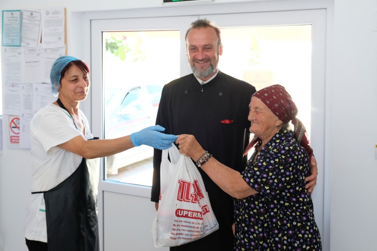 Căminul din Rășcani, un loc pentru „odihna bătrâneții” 303994