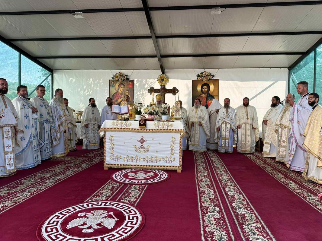 Hramul Mănăstirii Florești, Vaslui 303965