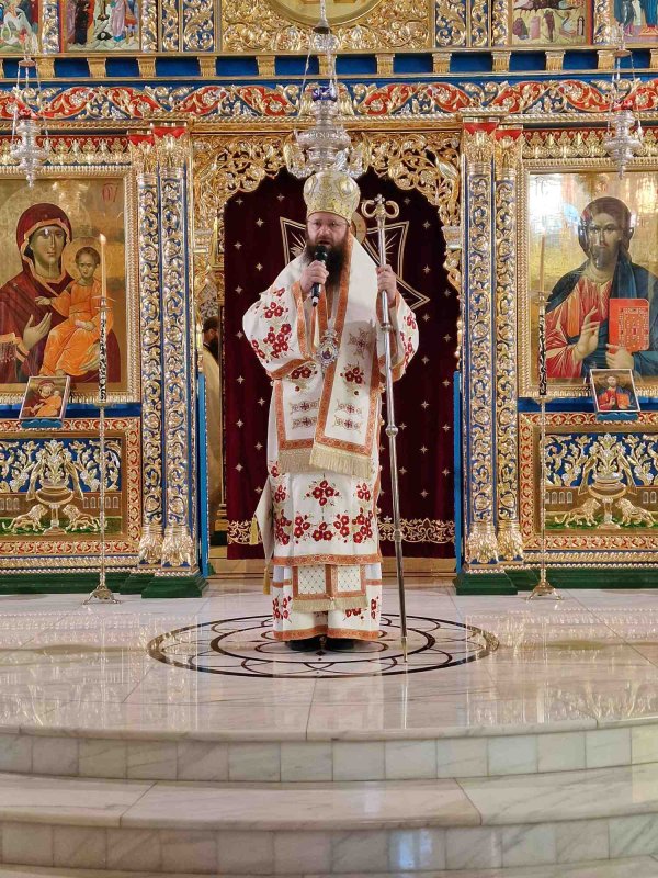 Hramul Mănăstirii Pantocrator din Drăgăneşti-Vlaşca 303968