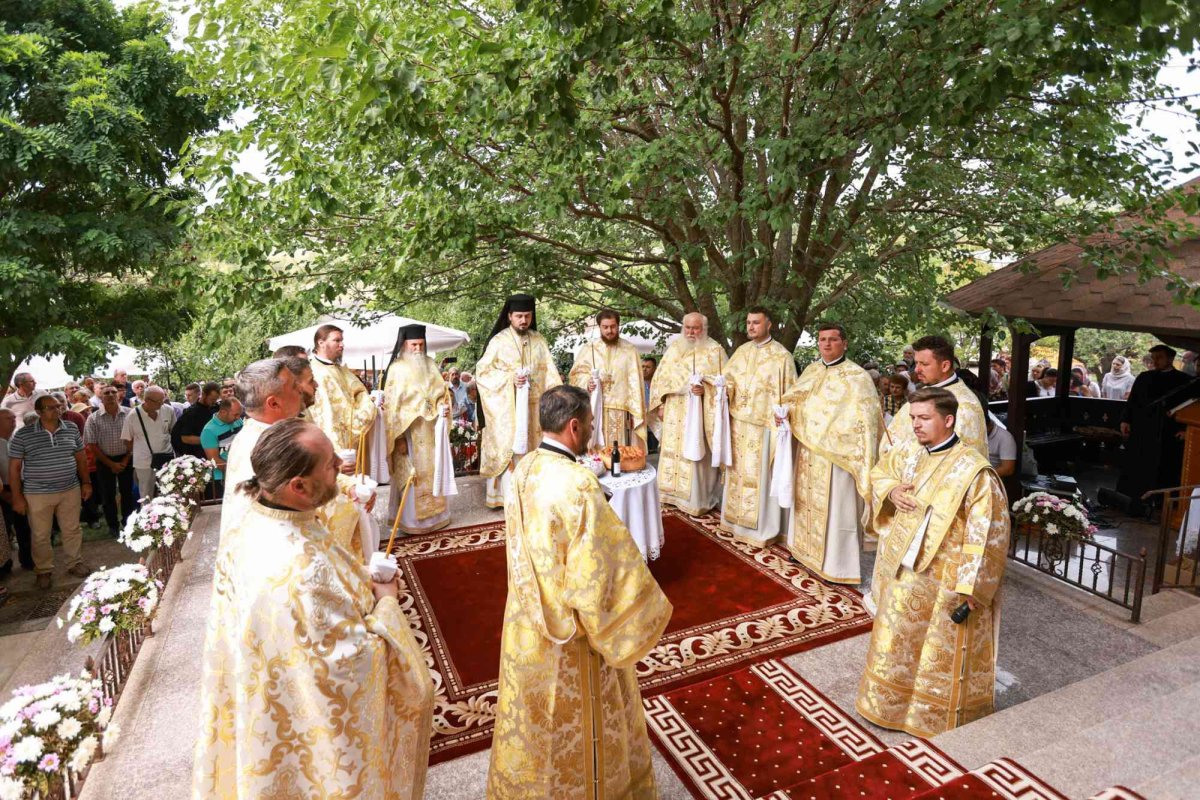 Sfântul Ilie cinstit la un schit buzoian 303969