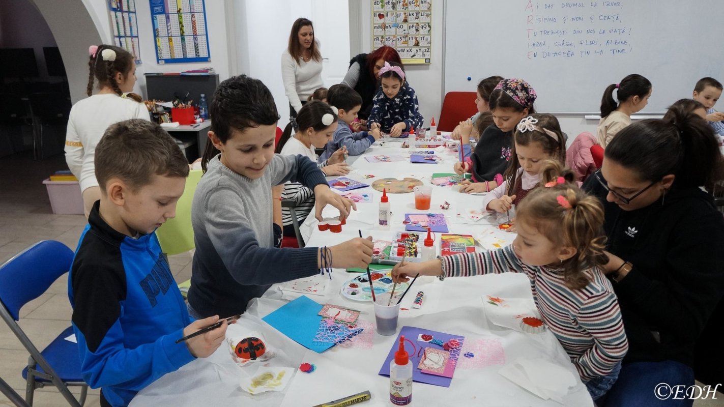 Sprijin pentru copiii aflaţi în situaţii dificile, la Deva 304064