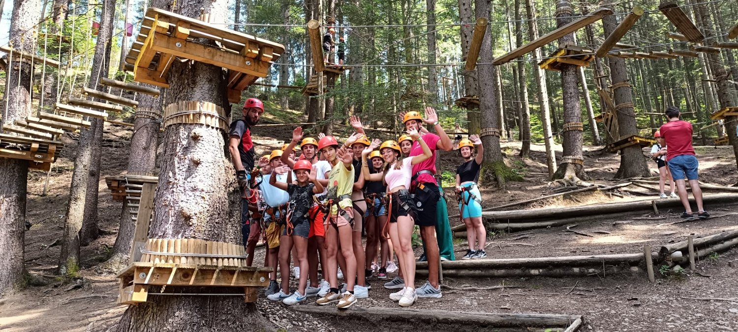 Proiect dedicat tinerilor într-o parohie brăileană 304131