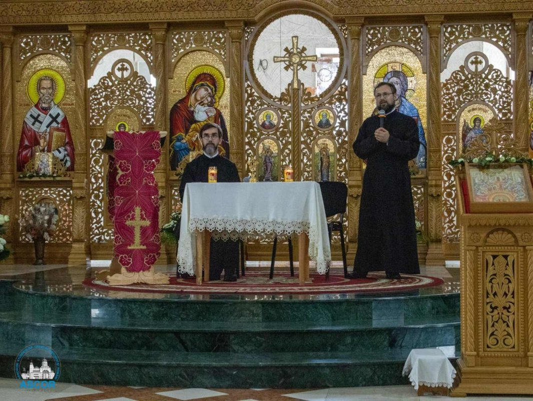 Întâlniri ale tinerilor ortodocși la Onești 304171