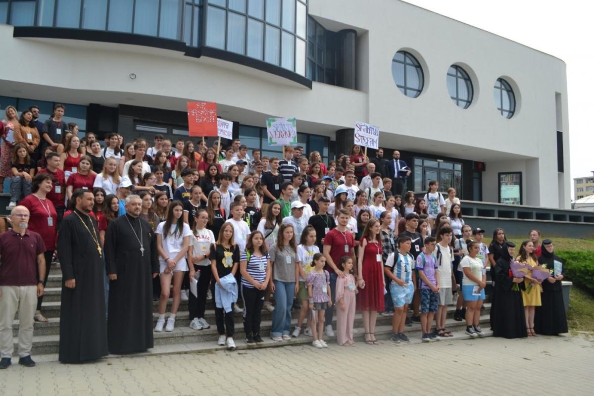 Întâlniri ale tinerilor ortodocși la Onești 304175