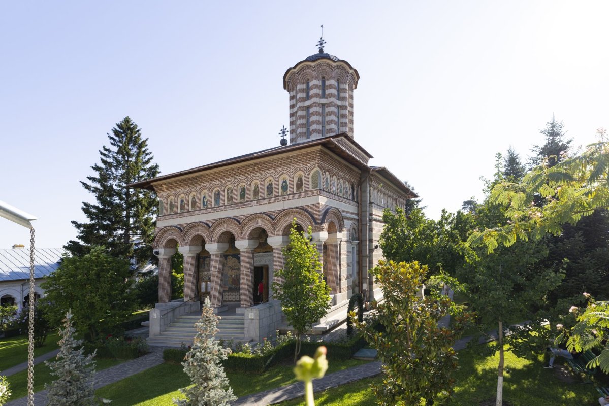 „Iisus merge tocmai acolo unde firea umană este scoasă din firescul ei” 304345