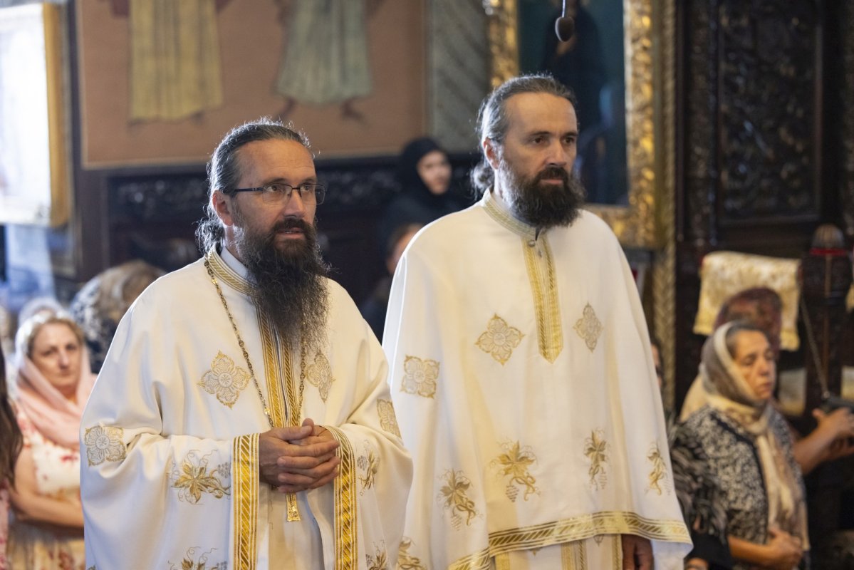 „Iisus merge tocmai acolo unde firea umană este scoasă din firescul ei” 304354