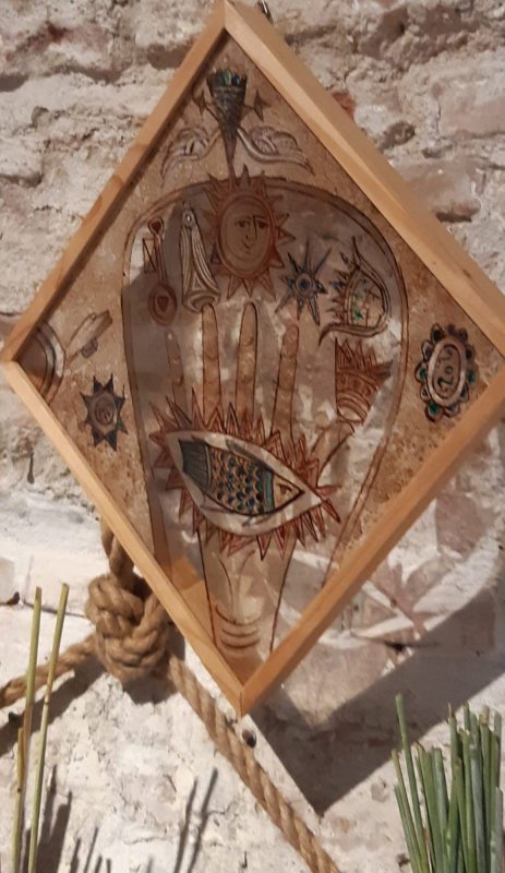 „Mă fascinează sticla deoarece este o materie vie”  303618