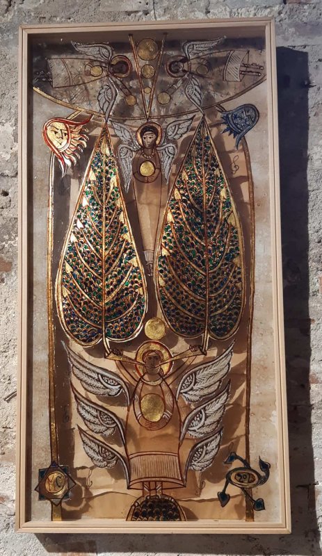 „Mă fascinează sticla deoarece este o materie vie”  303619