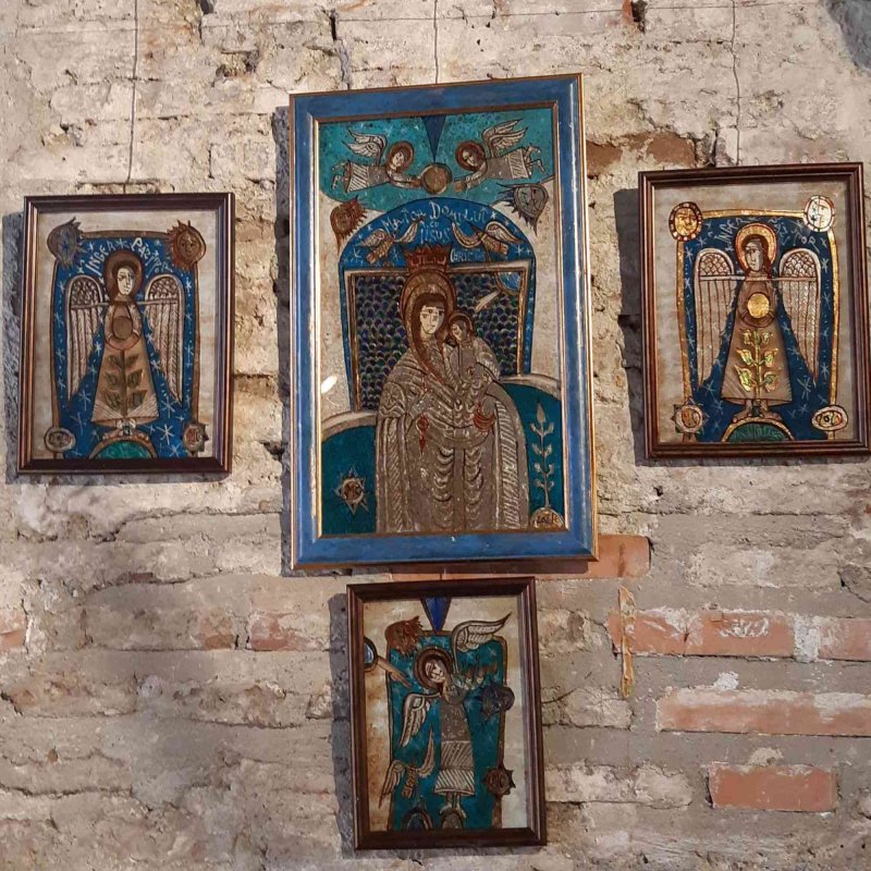 „Mă fascinează sticla deoarece este o materie vie”  303624