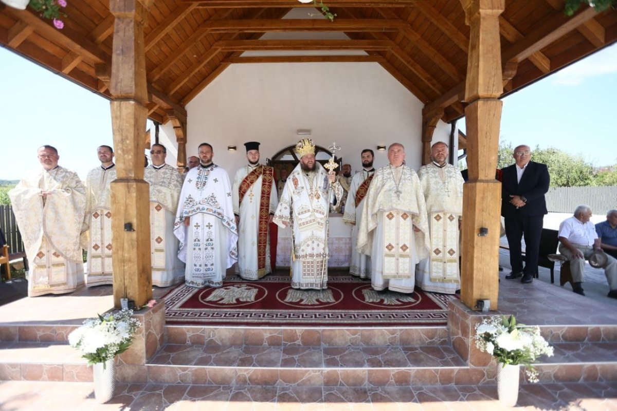 Slujire arhierească la Parohia Asuaju de Sus, Maramureş 304397