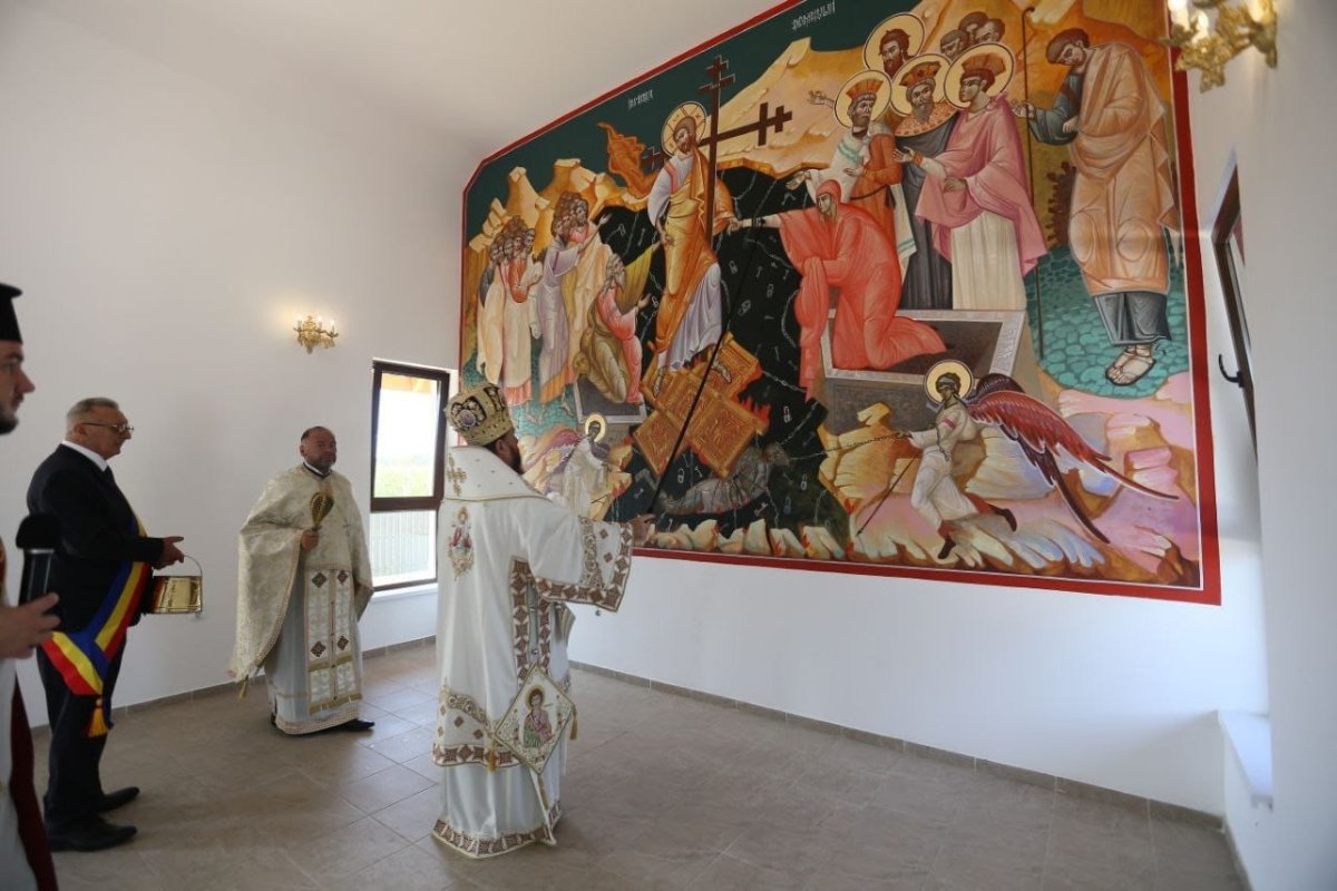 Slujire arhierească la Parohia Asuaju de Sus, Maramureş 304398