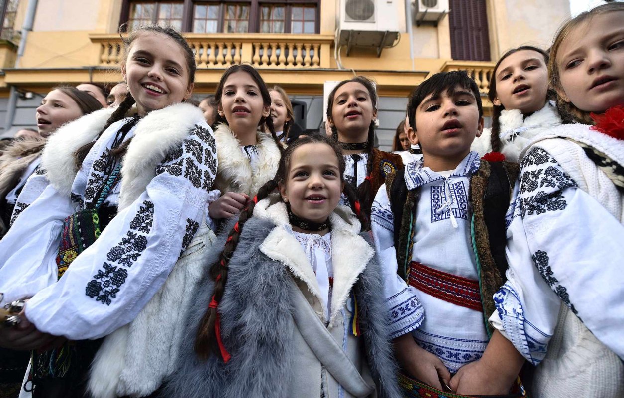 Cursuri de limbă română în opt țări 304487