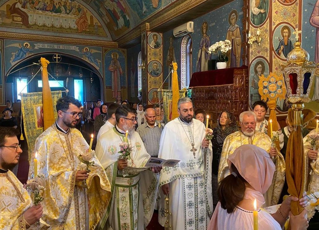 Rugăciuni la 33 de ani de la ruperea barajului de la Belci, Onești 304604