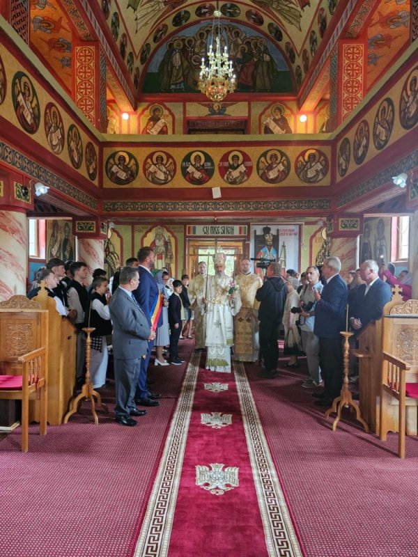 Resfințirea bisericii din Parohia Ulieș, Protopopiatul Târgu Mureș 304913