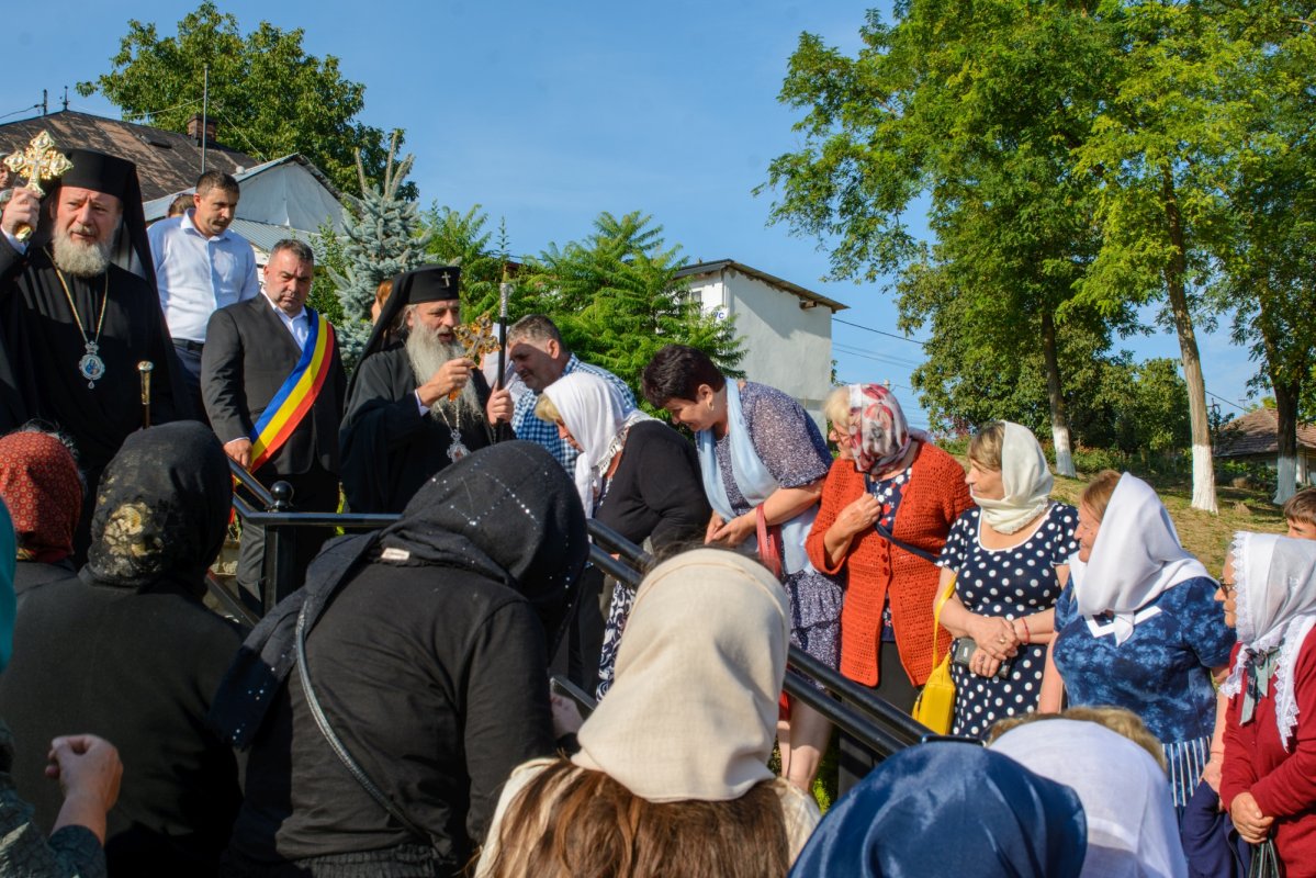 Sfântul Ioan Iacob a fost cinstit în localitatea sa natală 304980