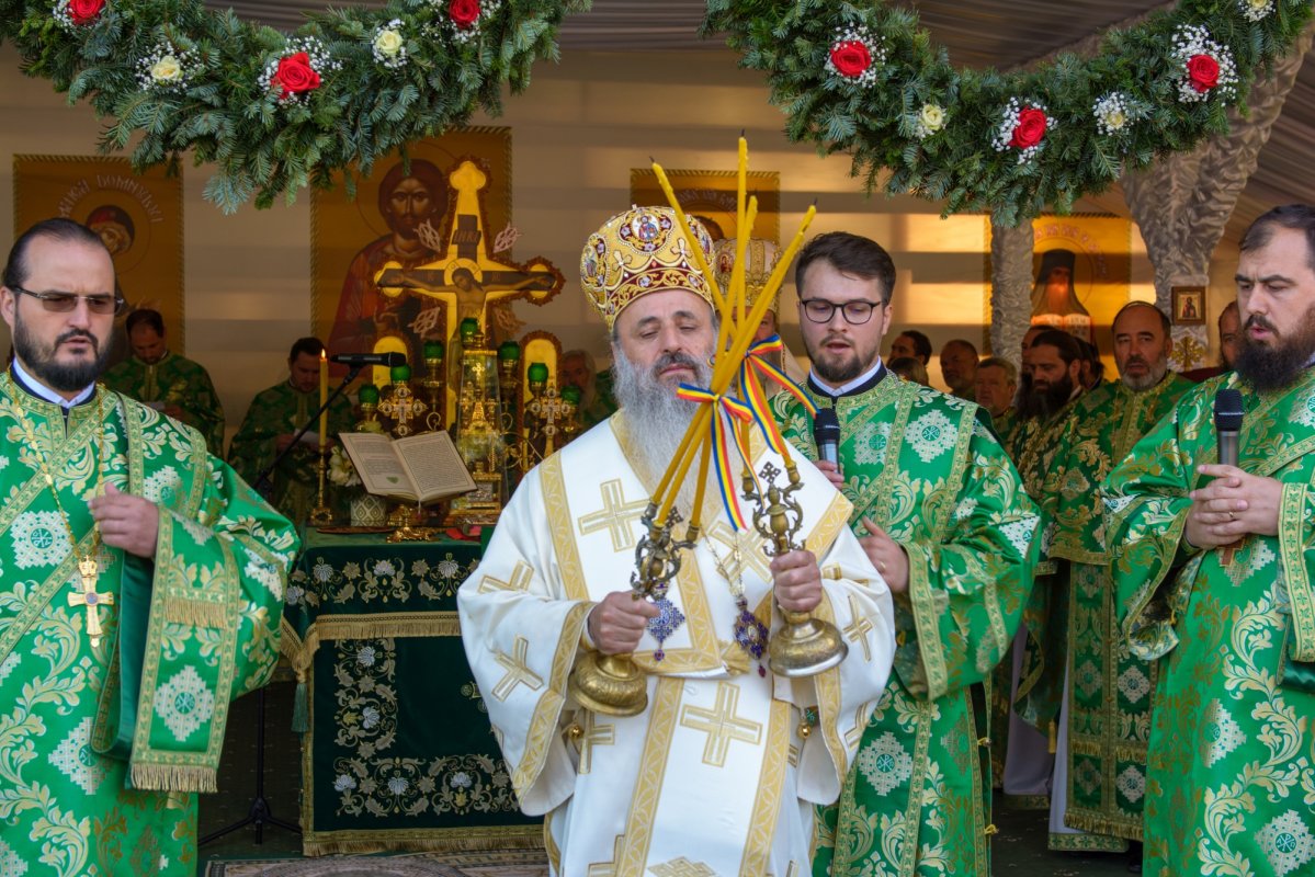 Sfântul Ioan Iacob a fost cinstit în localitatea sa natală 304983