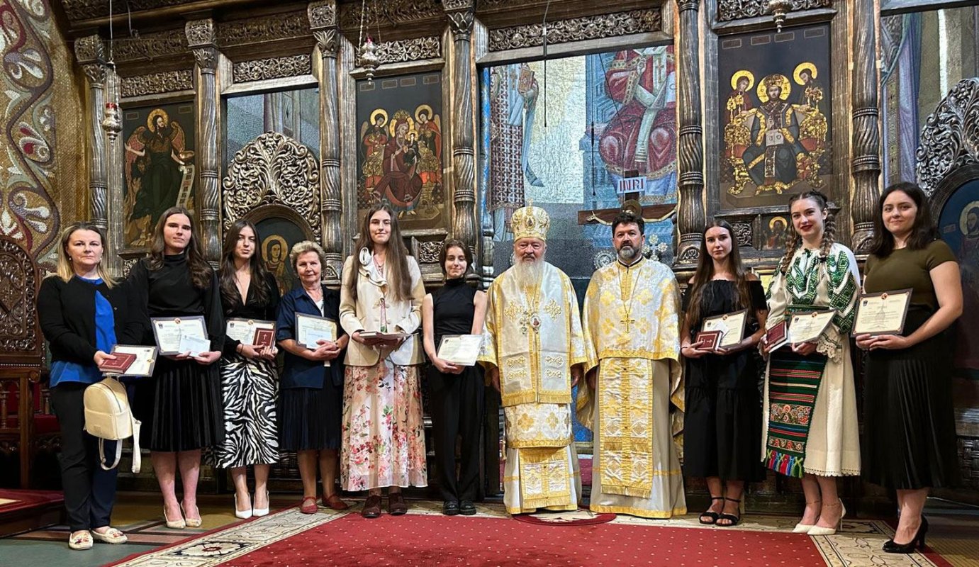 Slujire arhierească la Catedrala Mitropolitană din Cluj-Napoca 304908