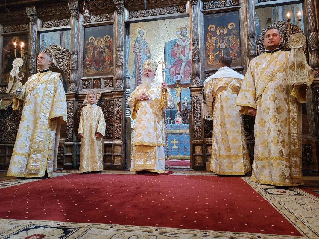 Slujire arhierească la Catedrala Mitropolitană din Cluj-Napoca 304909
