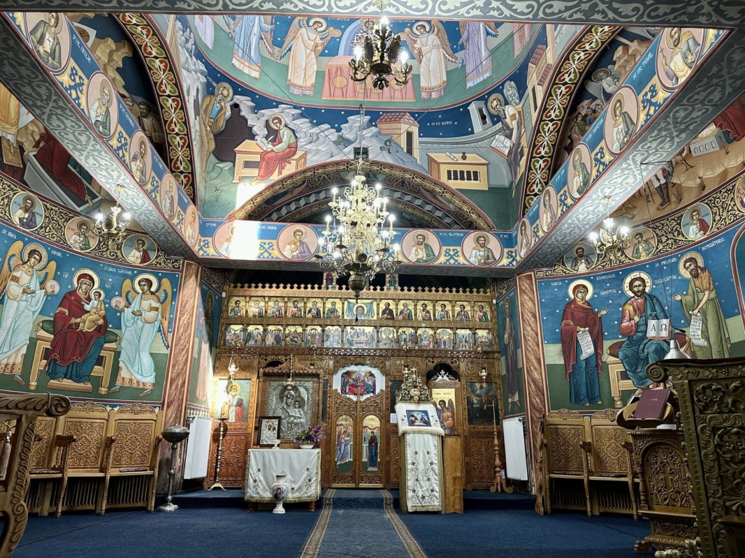 Hramul unei biserici din județul Prahova  305025