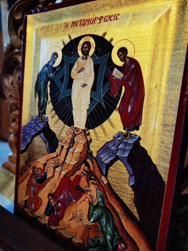 Prăznuire luminoasă la Mănăstirea Caraiman 305037