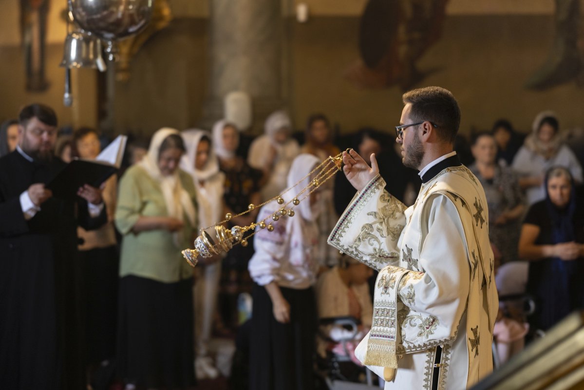 Sărbătorirea hramului istoric al Mănăstirii Cernica 305067