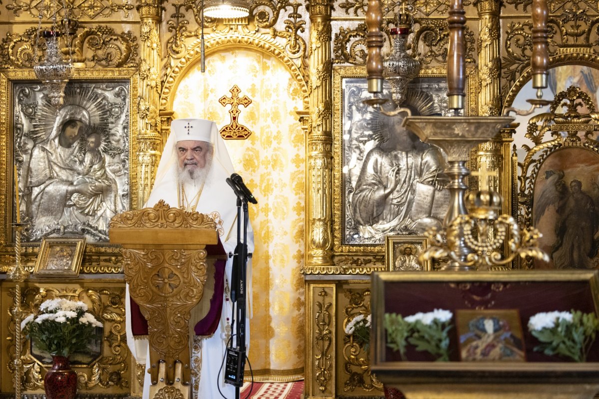 Sărbătorirea hramului istoric al Mănăstirii Cernica 305100