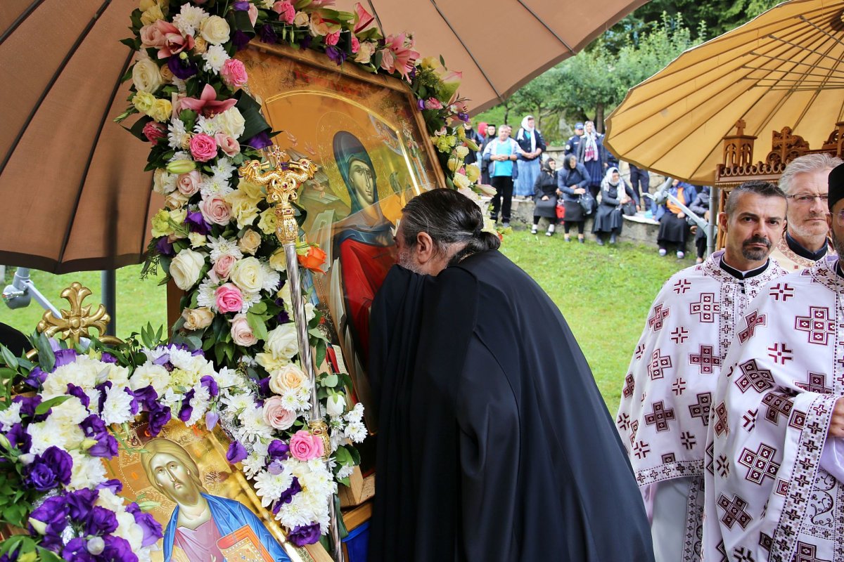 Marea sărbătoare a Mănăstirii Sihla 305252