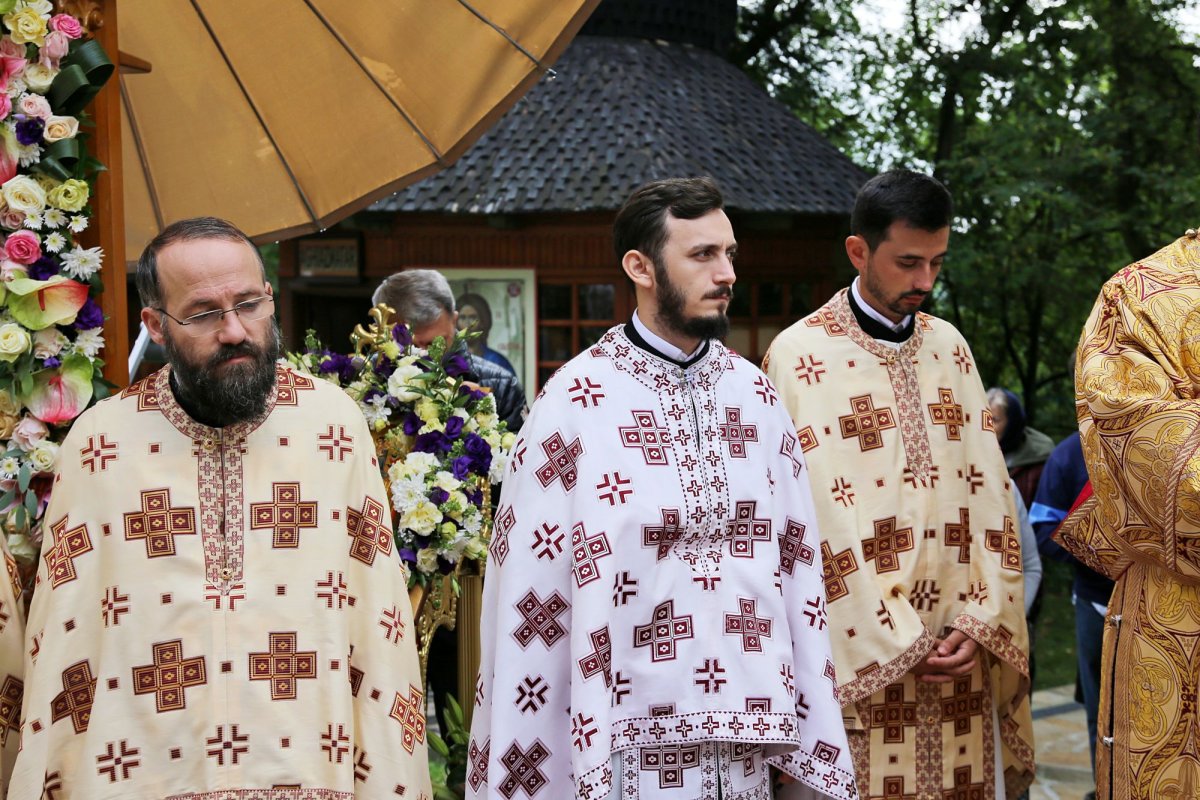 Marea sărbătoare a Mănăstirii Sihla 305256